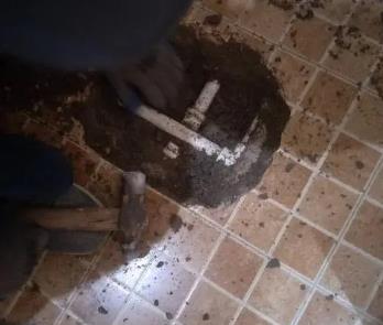 云南卫生间漏水维修公司为您分享下卫生间渗水如何处理及注意事项