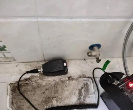 云南屋顶漏水维修公司分享下卫生间漏水的危害及解决方法